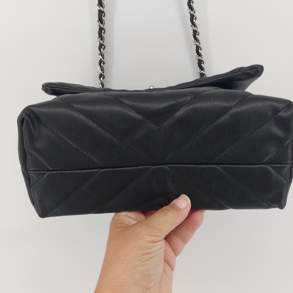 Badgley Mischka Black Quilted Vegan Leather Crossbody - Picture 8 of 14